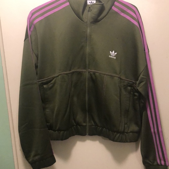 Adidas cropped jacket, new with tag. Olive green and lavender colour way - Picture 2 of 4